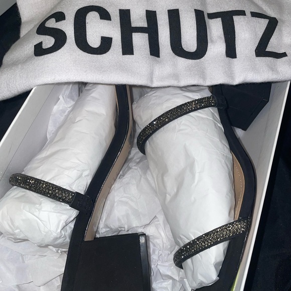 Brand new absolutely gorgeous dress shoes - Picture 8 of 8